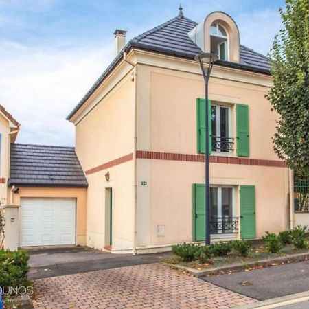 Family Disney House Magny-le-Hongre Exterior foto